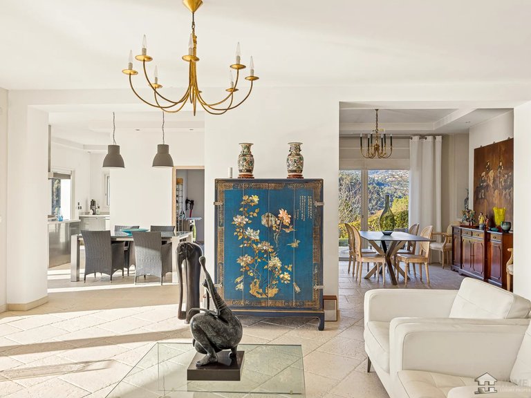 Villa for Sale in St Paul, Vence, St. Paul Area 11
