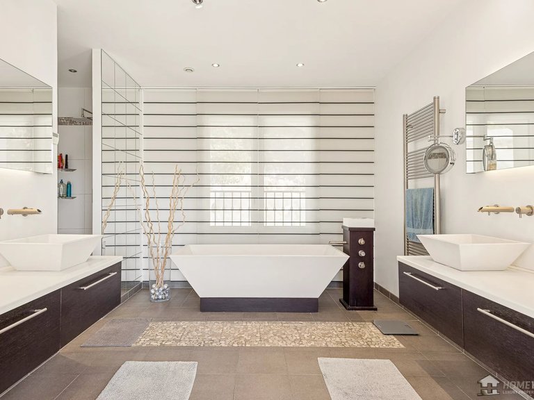 Villa for Sale in St Paul, Vence, St. Paul Area 13