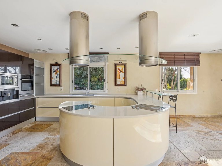 Villa for Sale in Roquefort Les Pins, Mougins, Valbonne, Grasse Area 8