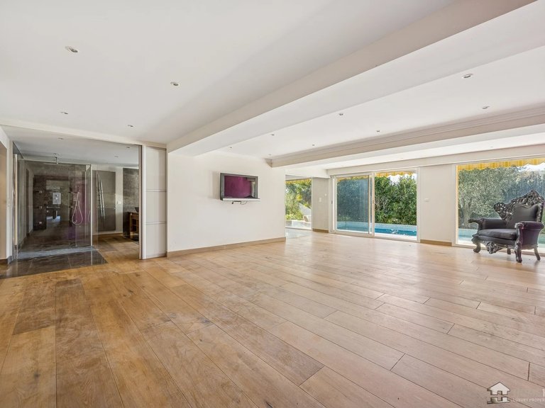 Villa for Sale in Roquefort Les Pins, Mougins, Valbonne, Grasse Area 10