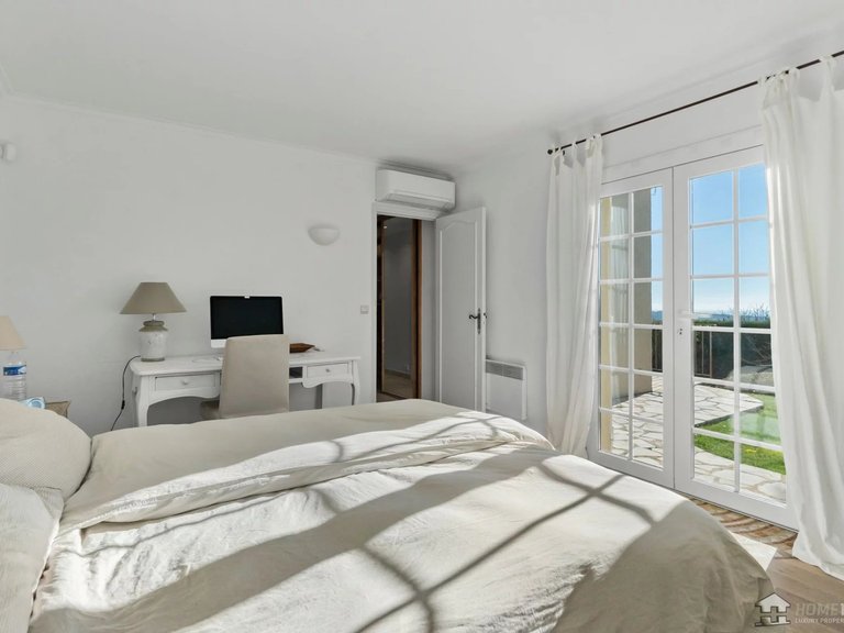 Villa for Sale in Vence, Vence, St. Paul Area 11
