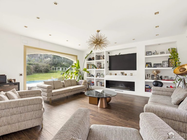 Villa for Sale in Roquefort Les Pins, Mougins, Valbonne, Grasse Area 4