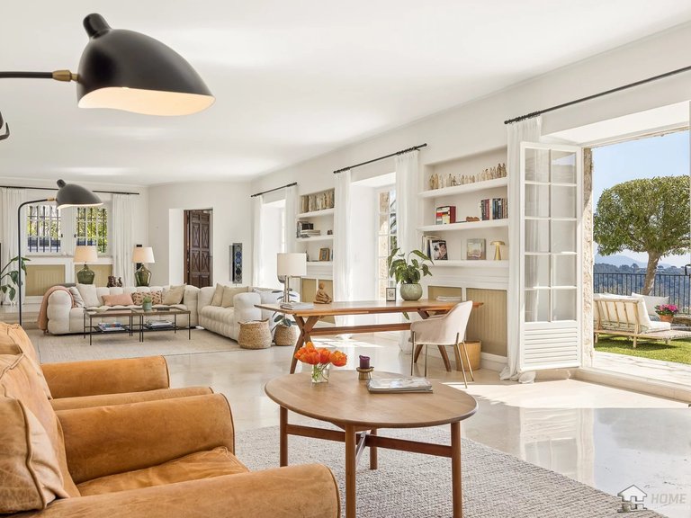 Villa for Sale in Vence, Vence, St. Paul Area 8