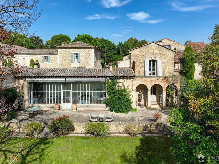 Villa for Sale in , Avignon And North Provence 4