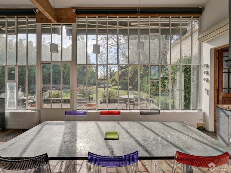 Villa for Sale in , Avignon And North Provence 9