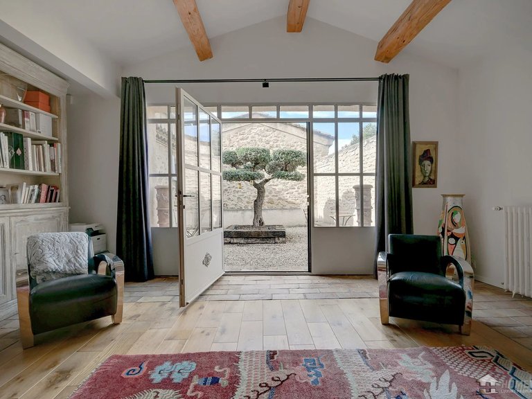 Villa for Sale in , Avignon And North Provence 12