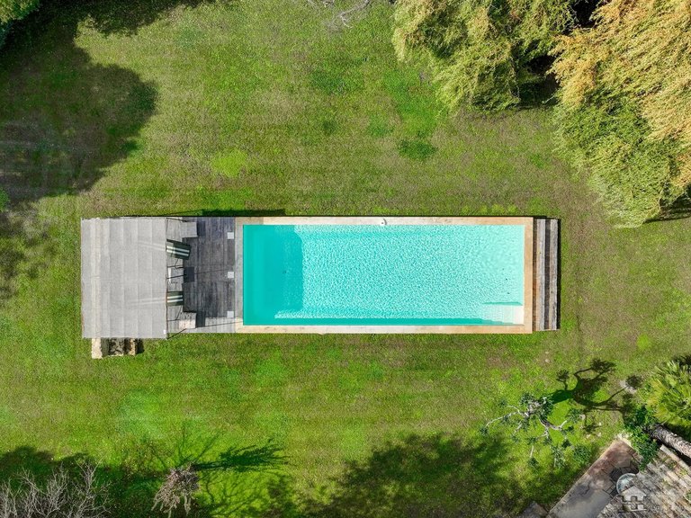 Villa for Sale in , Avignon And North Provence 14