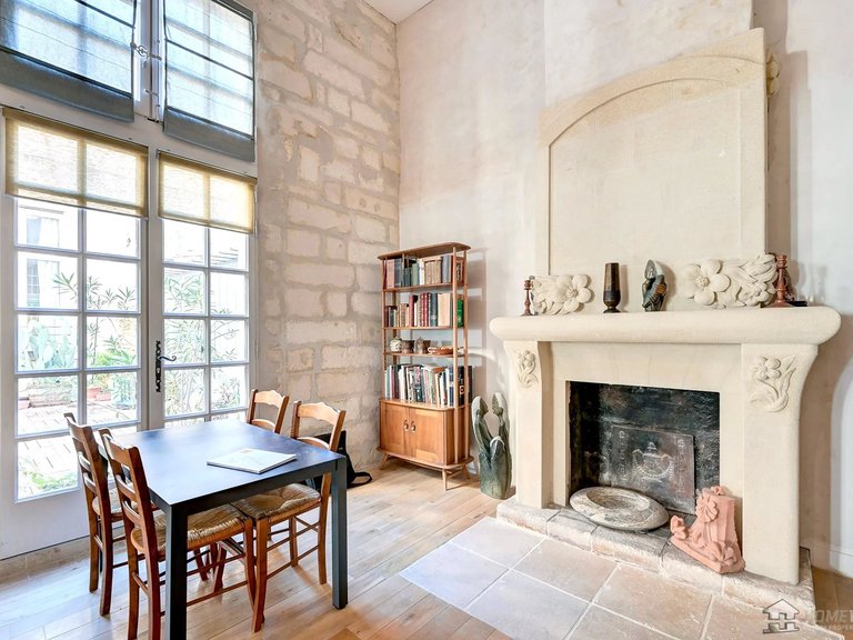 Villa for Sale in , Avignon And North Provence 2