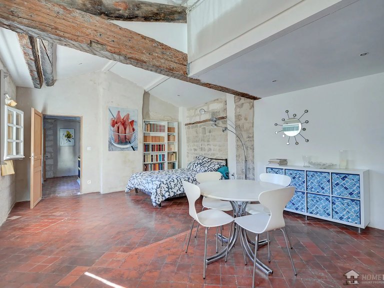 Villa for Sale in , Avignon And North Provence 10
