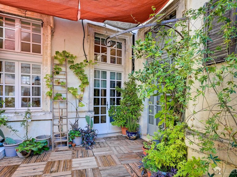 Villa for Sale in , Avignon And North Provence 13