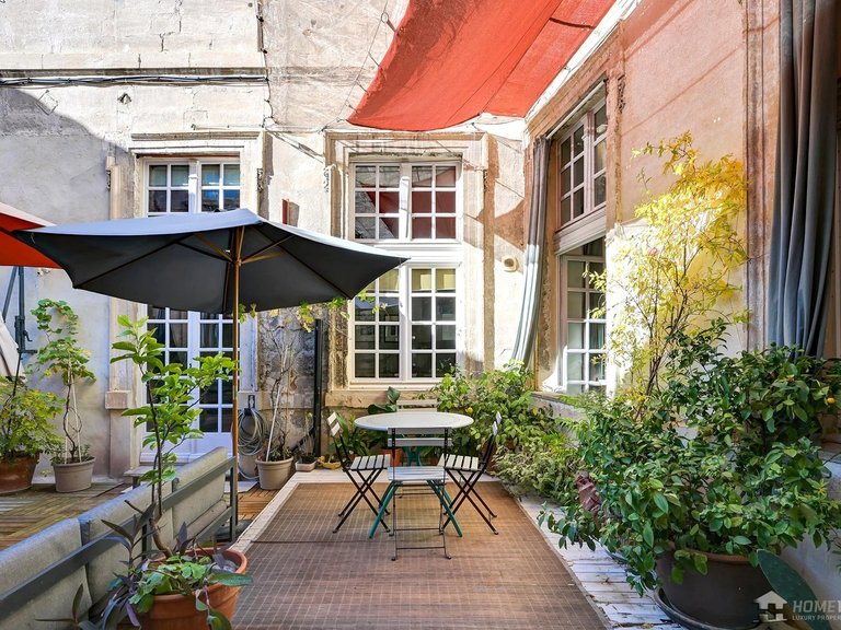 Villa for Sale in , Avignon And North Provence 14