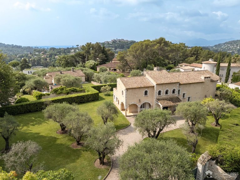 Villa for Sale in Mougins, Mougins, Valbonne, Grasse Area 2