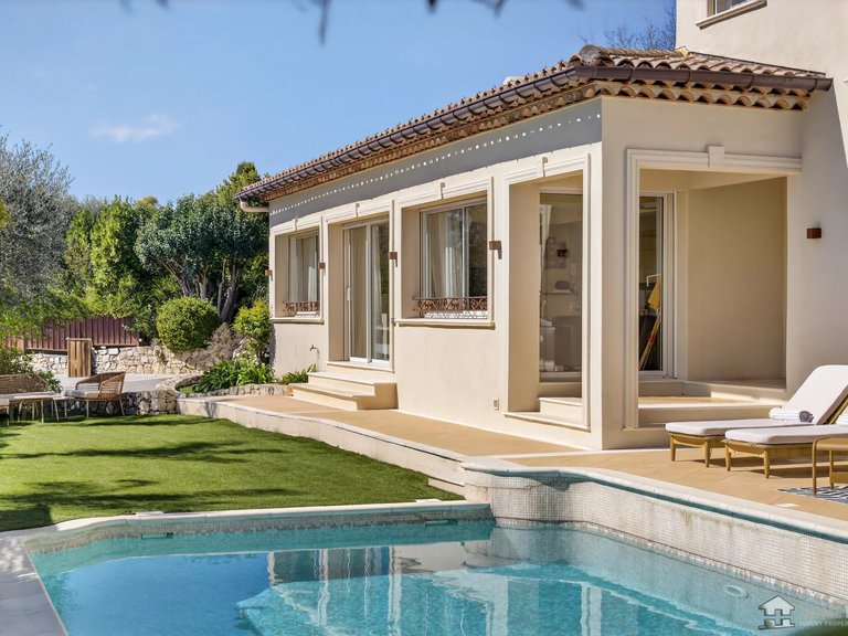 Villa for Sale in Mougins, Mougins, Valbonne, Grasse Area 9