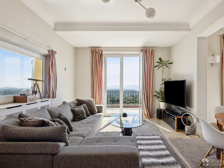 Villa for Sale in Chateauneuf Grasse, Mougins, Valbonne, Grasse Area 9