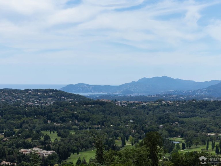 Villa for Sale in Chateauneuf Grasse, Mougins, Valbonne, Grasse Area 3