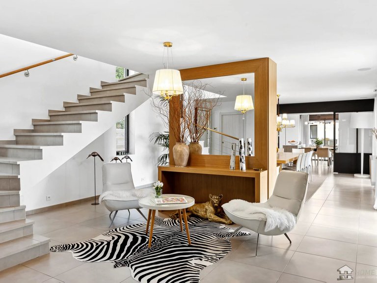 Villa for Sale in Chateauneuf Grasse, Mougins, Valbonne, Grasse Area 7
