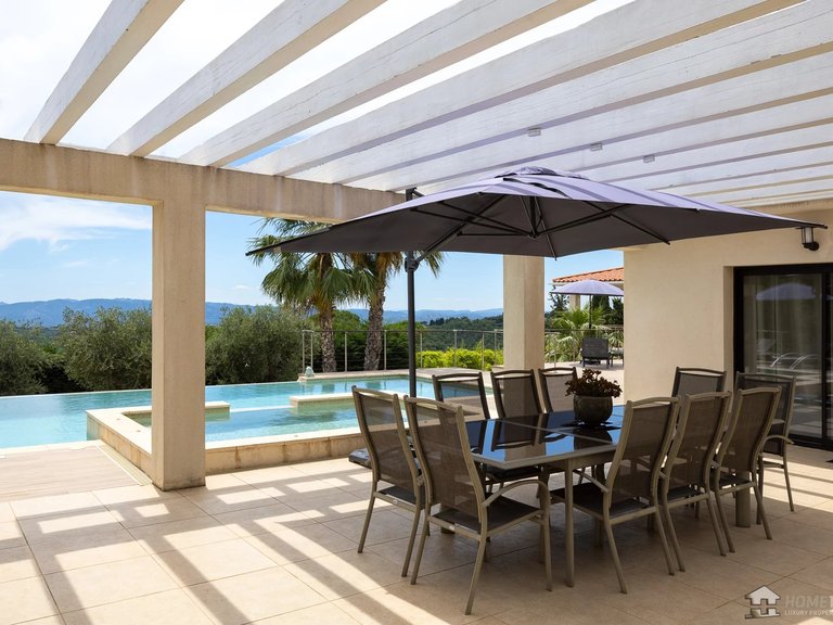 Villa for Sale in Chateauneuf Grasse, Mougins, Valbonne, Grasse Area 10
