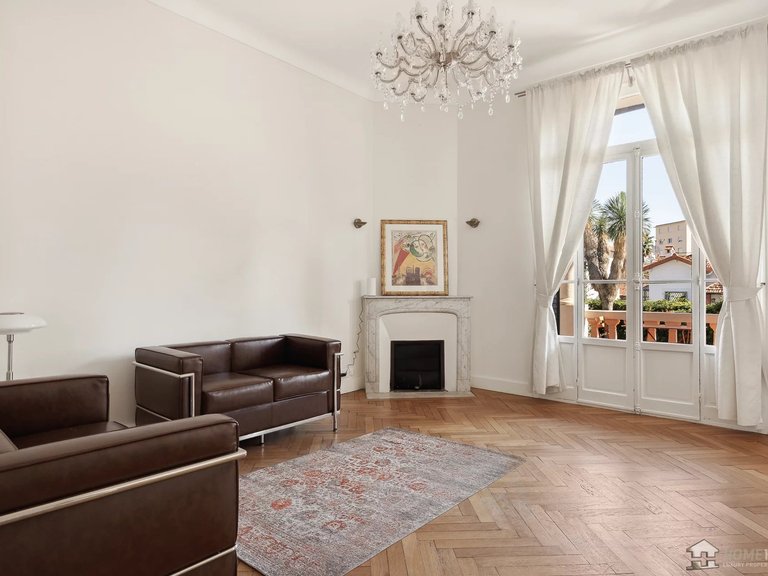 Villa for Sale in Cannes, Cannes Area 4