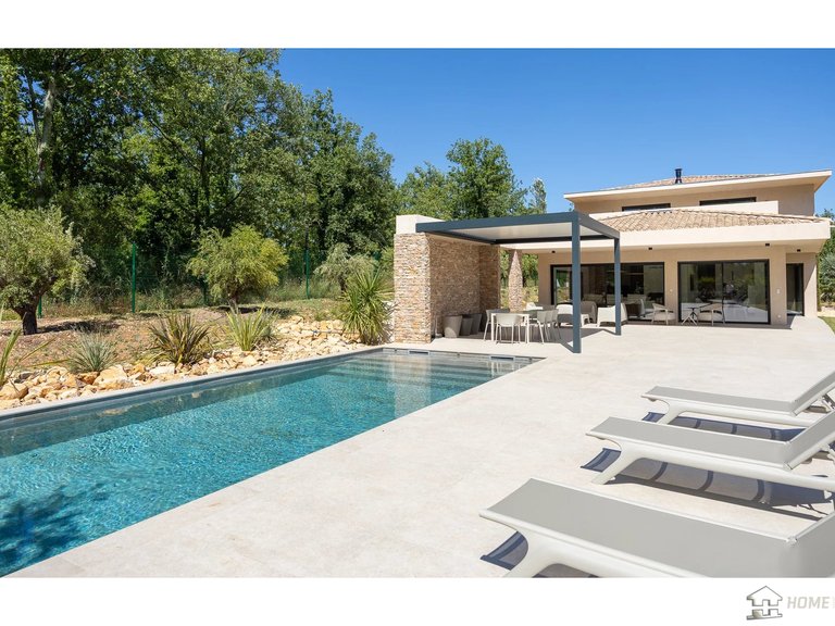 Villa for Sale in Fayence, Var Countryside (fayence, Lorgues, Cotignac) 2