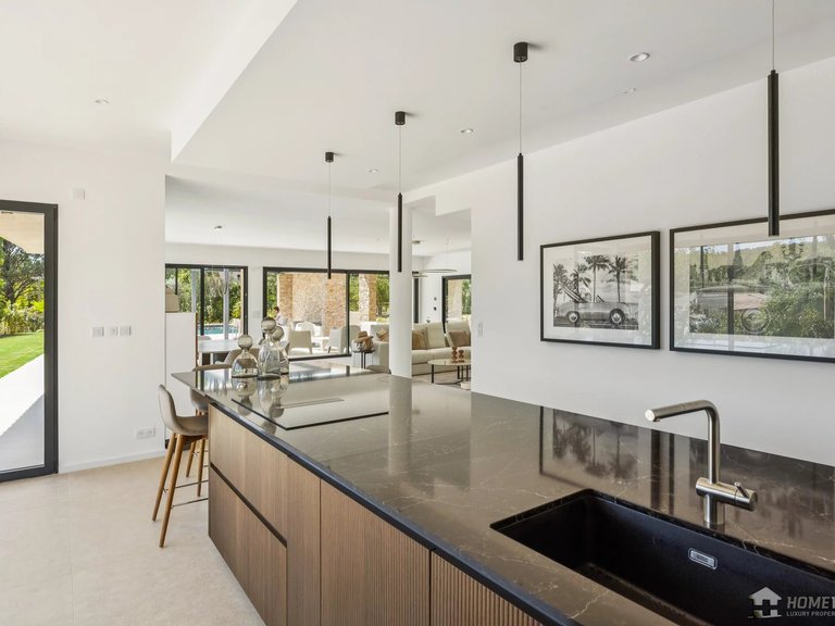 Villa for Sale in Fayence, Var Countryside (fayence, Lorgues, Cotignac) 6