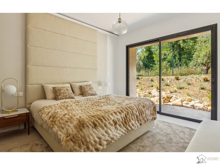 Villa for Sale in Fayence, Var Countryside (fayence, Lorgues, Cotignac) 8