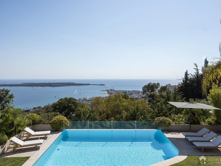 Villa for Sale in Cannes, Cannes Area 2