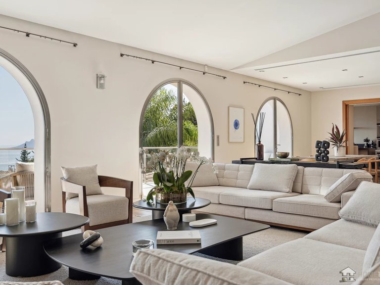 Villa for Sale in Cannes, Cannes Area 5