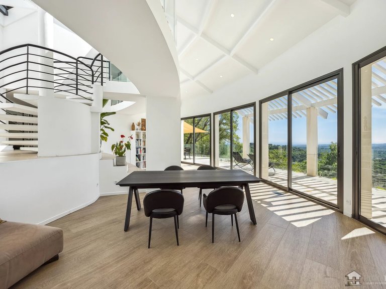 Villa for Sale in Grasse, Mougins, Valbonne, Grasse Area 5