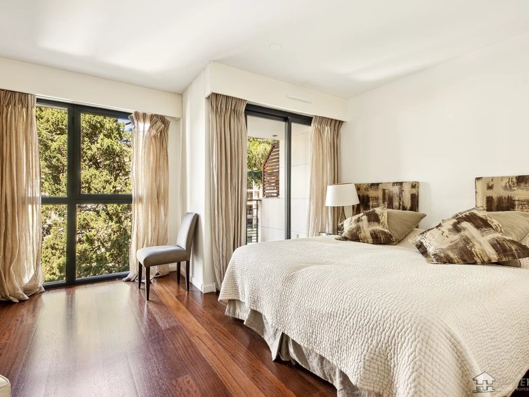 Apartment for Sale in Cannes, Cannes Area 8