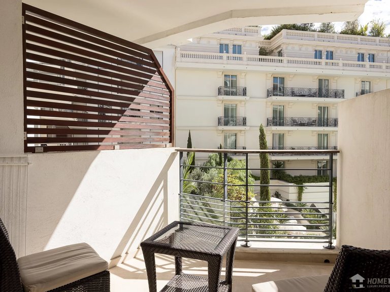 Apartment for Sale in Cannes, Cannes Area 10