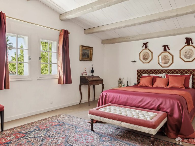 Villa for Sale in Cannes, Cannes Area 6
