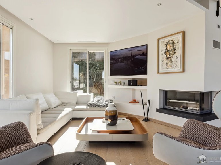 Villa for Sale in Cannes, Cannes Area 7