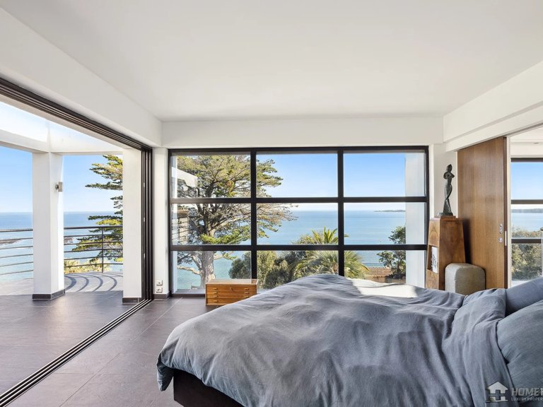 Villa for Sale in Cannes, Cannes Area 7