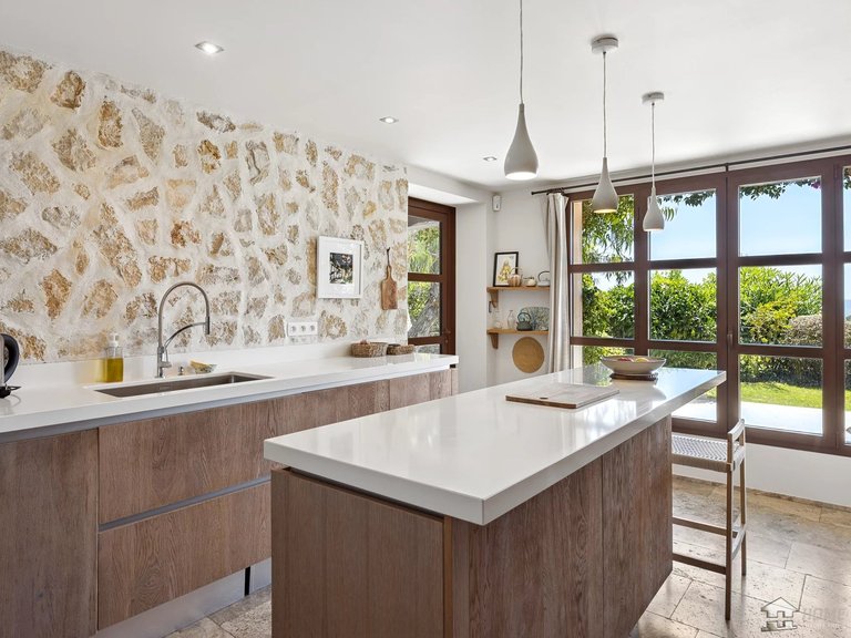 Villa for Sale in Chateauneuf Grasse, Mougins, Valbonne, Grasse Area 6