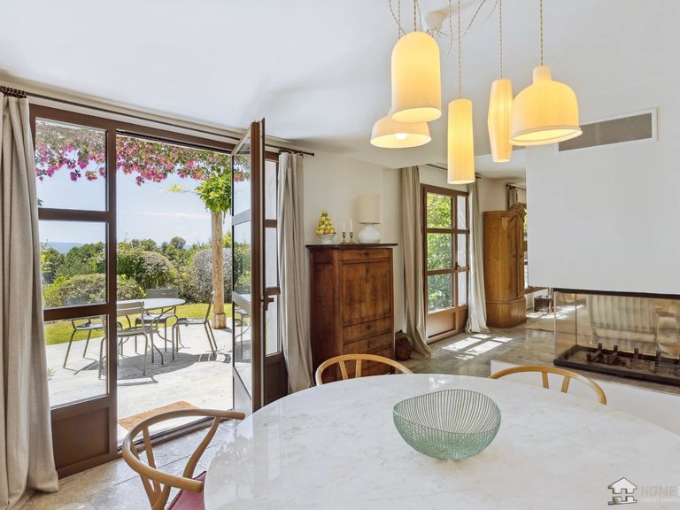 Villa for Sale in Chateauneuf Grasse, Mougins, Valbonne, Grasse Area 7