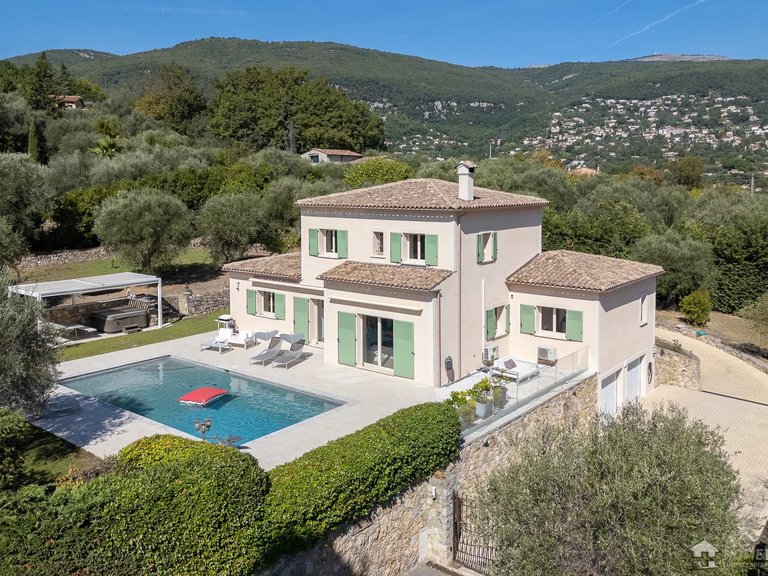 Villa for Sale in Grasse, Mougins, Valbonne, Grasse Area 4