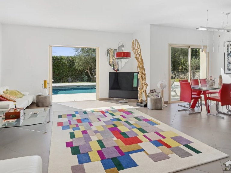 Villa for Sale in Grasse, Mougins, Valbonne, Grasse Area 5