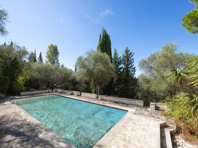 Villa for Sale in Grasse, Mougins, Valbonne, Grasse Area 4