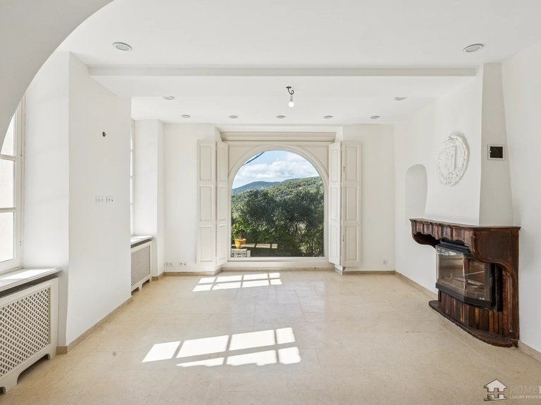 Villa for Sale in Grasse, Mougins, Valbonne, Grasse Area 6