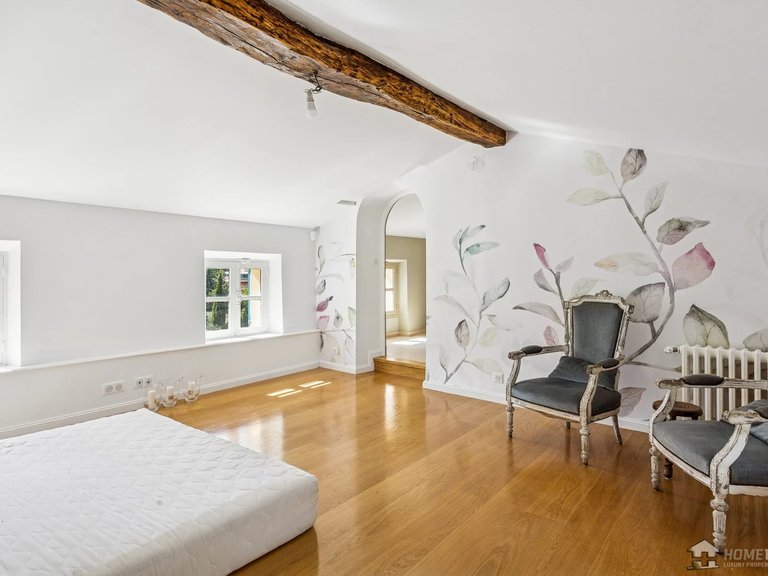 Villa for Sale in Grasse, Mougins, Valbonne, Grasse Area 8