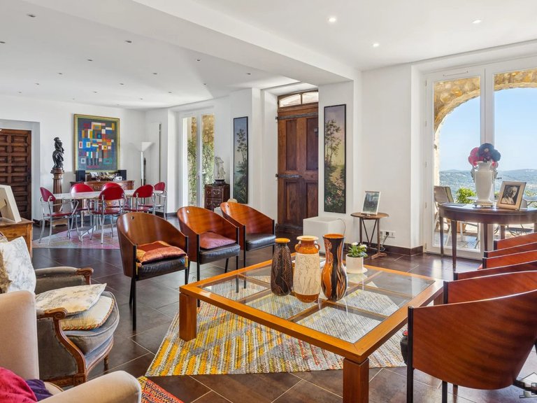 Villa for Sale in Grasse, Mougins, Valbonne, Grasse Area 3