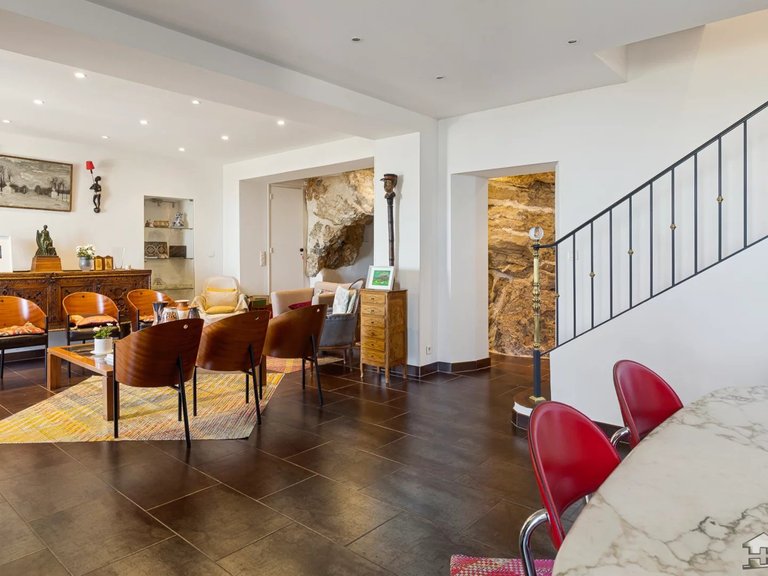 Villa for Sale in Grasse, Mougins, Valbonne, Grasse Area 4