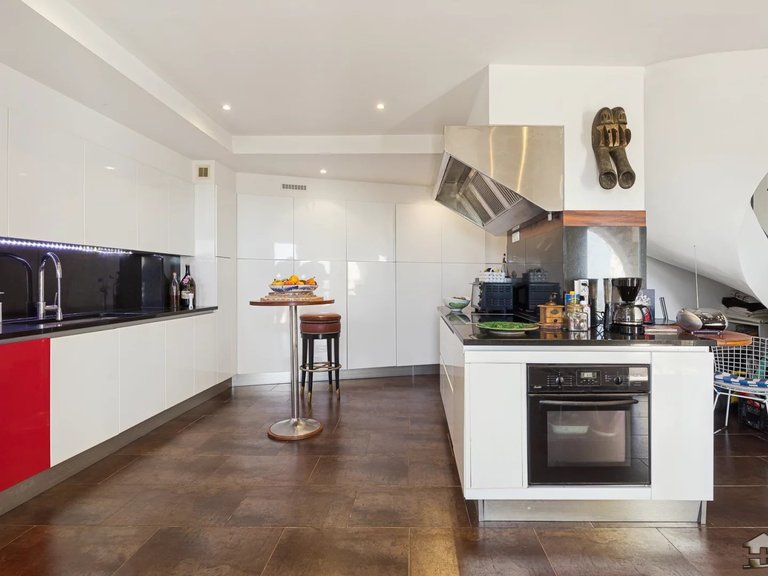Villa for Sale in Grasse, Mougins, Valbonne, Grasse Area 5