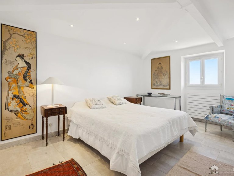 Villa for Sale in Grasse, Mougins, Valbonne, Grasse Area 7