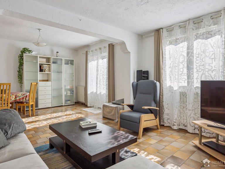 Villa for Sale in Antibes, Antibes Area 5
