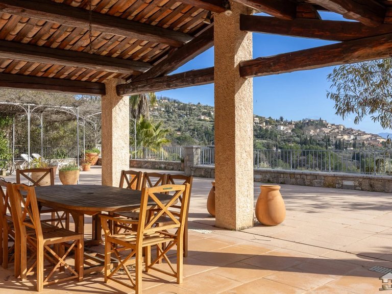 Villa for Sale in Fayence, Var Countryside (fayence, Lorgues, Cotignac) 9
