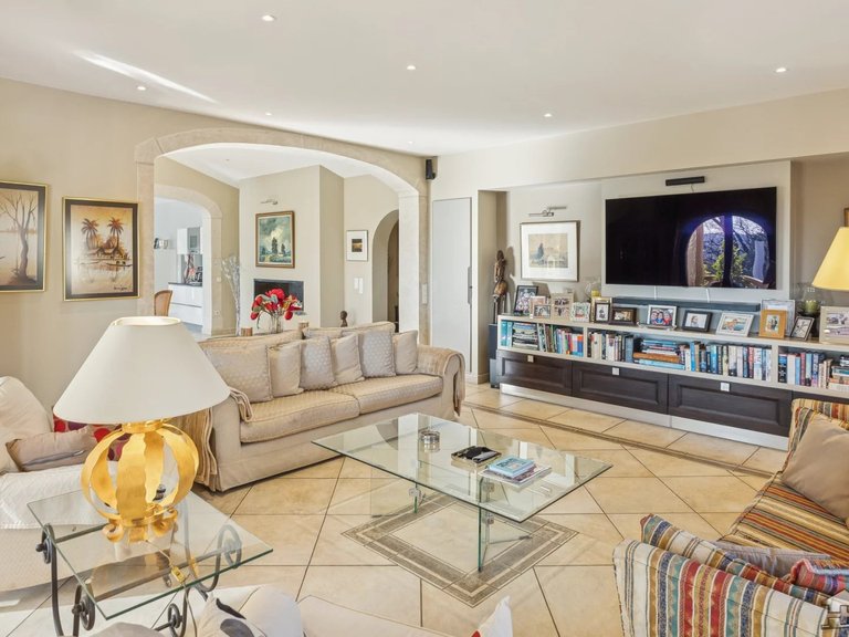 Villa for Sale in Montauroux, Var Countryside (fayence, Lorgues, Cotignac) 4