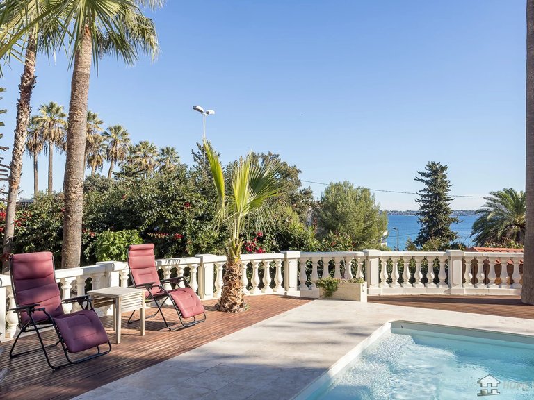 Villa for Sale in Cannes, Cannes Area 5