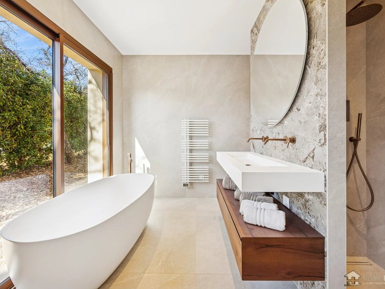 Villa for Sale in Fayence, Var Countryside (fayence, Lorgues, Cotignac) 9