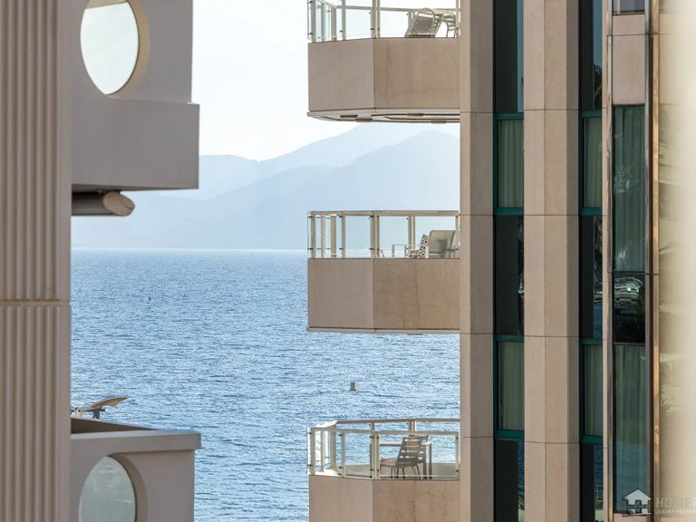 Apartment for Sale in Cannes, Cannes Area 4
